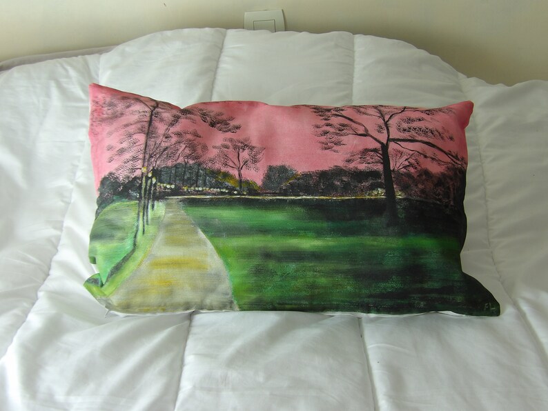 Cushion cover 60x40 cm hand painted: a park in the Paris region at sunset image 1