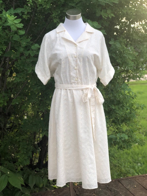 white christmas dresses Dress Tiered Eyelet Fabric Tassels – Yaknyetiretail
