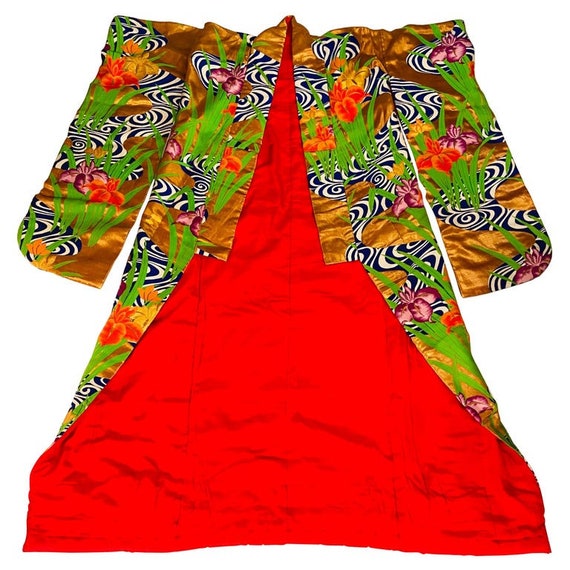 1940's Embroidered Japanese Silk Ceremonial Kimono - image 1