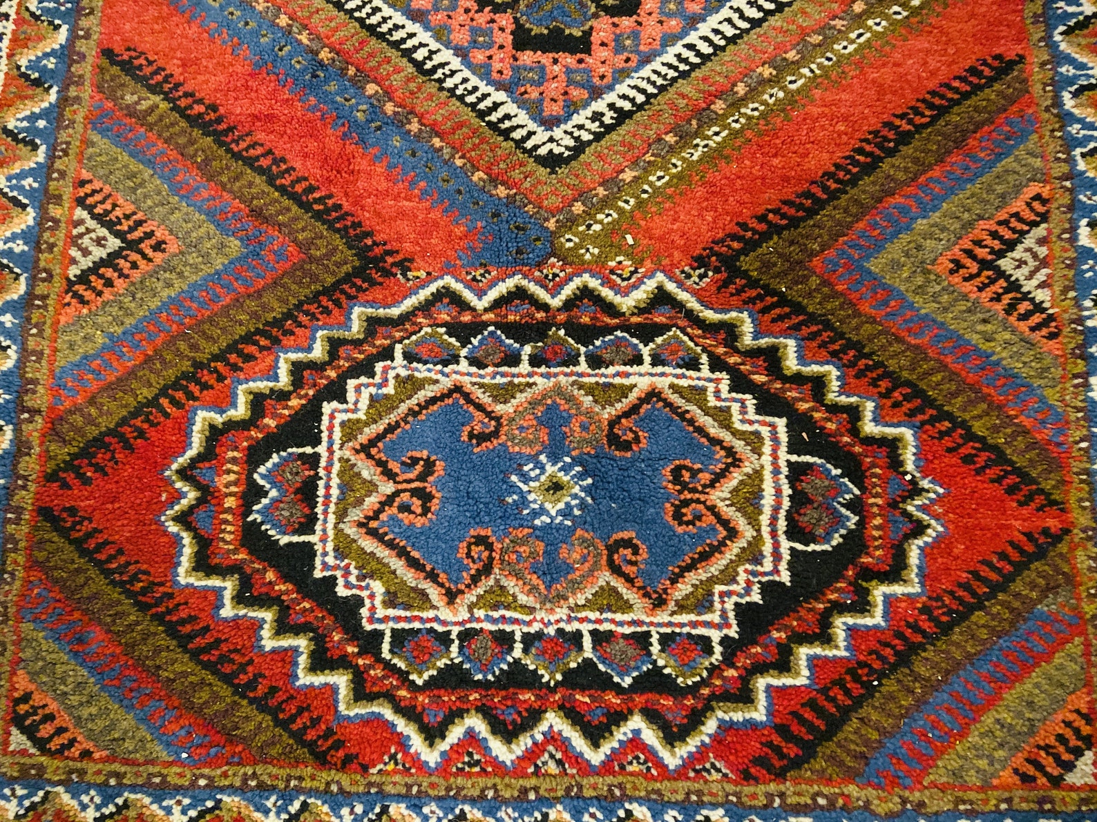 Berber Rug Medium Handwoven From Wool and Hypnotic Pattern Etsy UK