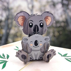 Tarjeta desplegable 3D con Koala y bebé