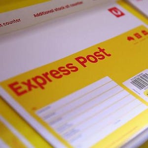 Express Post Medium Envelope upgrade for Australian orders only (max 3 cards)