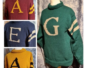 Gestrickter Monogramm Pullover, Zauberer Pullover für Erwachsene, Unisex Monogramm Pullover, Pullover jeder Farbe, jede Initiale.