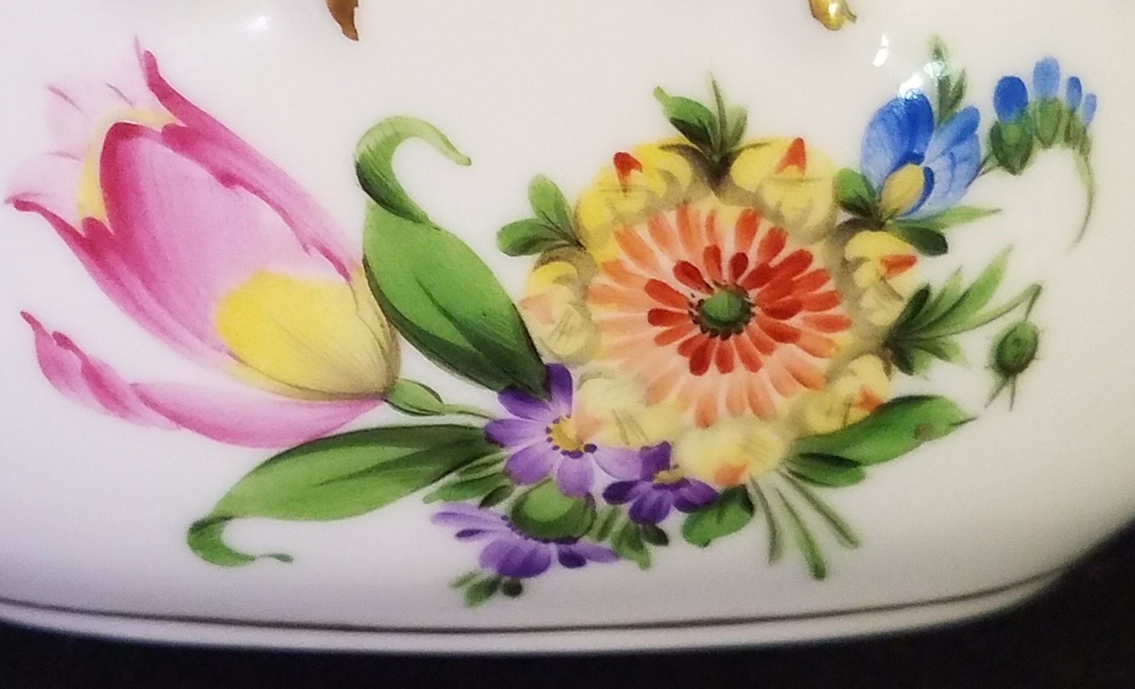 Herend Small Porcelain Hand-painted Oval Basket With Handle Herend Small Porcelain Hand-painted Oval Basket With Handle