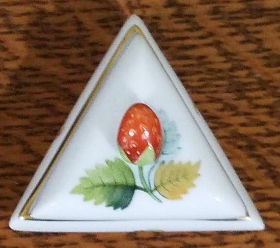 Herend Guild 2001 triangular hand-painted porcela… - image 5