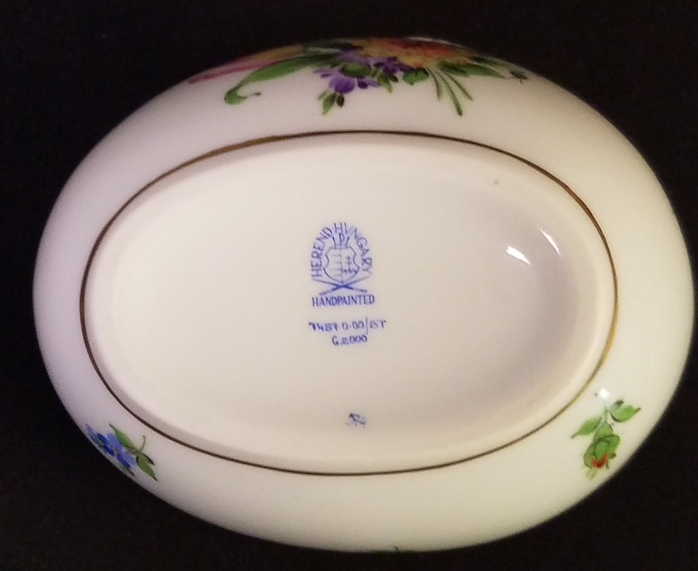 Herend Small Porcelain Hand-painted Oval Basket With Handle Herend Small Porcelain Hand-painted Oval Basket With Handle