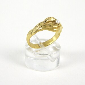 Yoni Ring With Pearl-gold - Etsy