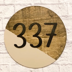 Circle address sign