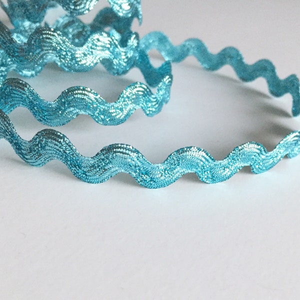 Serpentine bleu turquoise en Lurex métallisé, croquet a coudre en 6mm de large, vendu au mètre