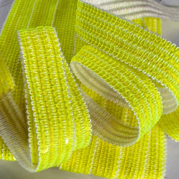 Trim with FLUO YELLOW sequins in 4 rows for sequin shopping bags, sold in multiples of 20cm