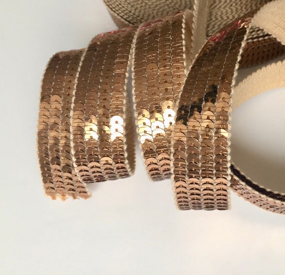 Galon blanc brodé de sequins bronze et perles 1m x 80 mm