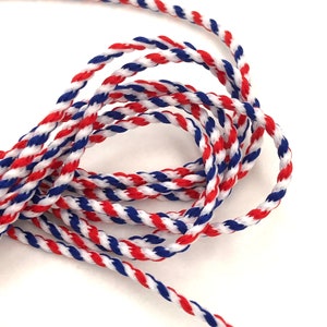 Cordone tricolore blu bianco rosso in cotone diametro 2 mm, venduto tagliato a multipli