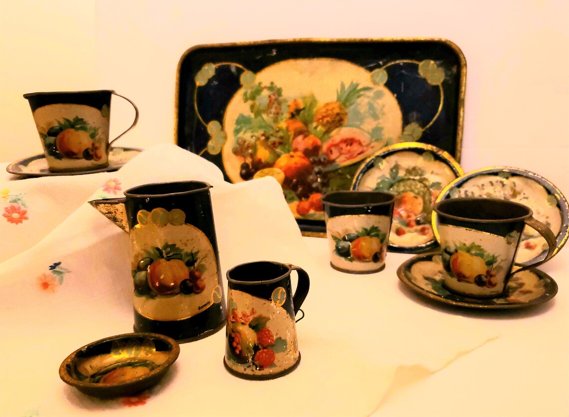 ANTIQUE CHILD TEA Set, Toy Tin 11 Piece Tea Set From Germany, 1920's