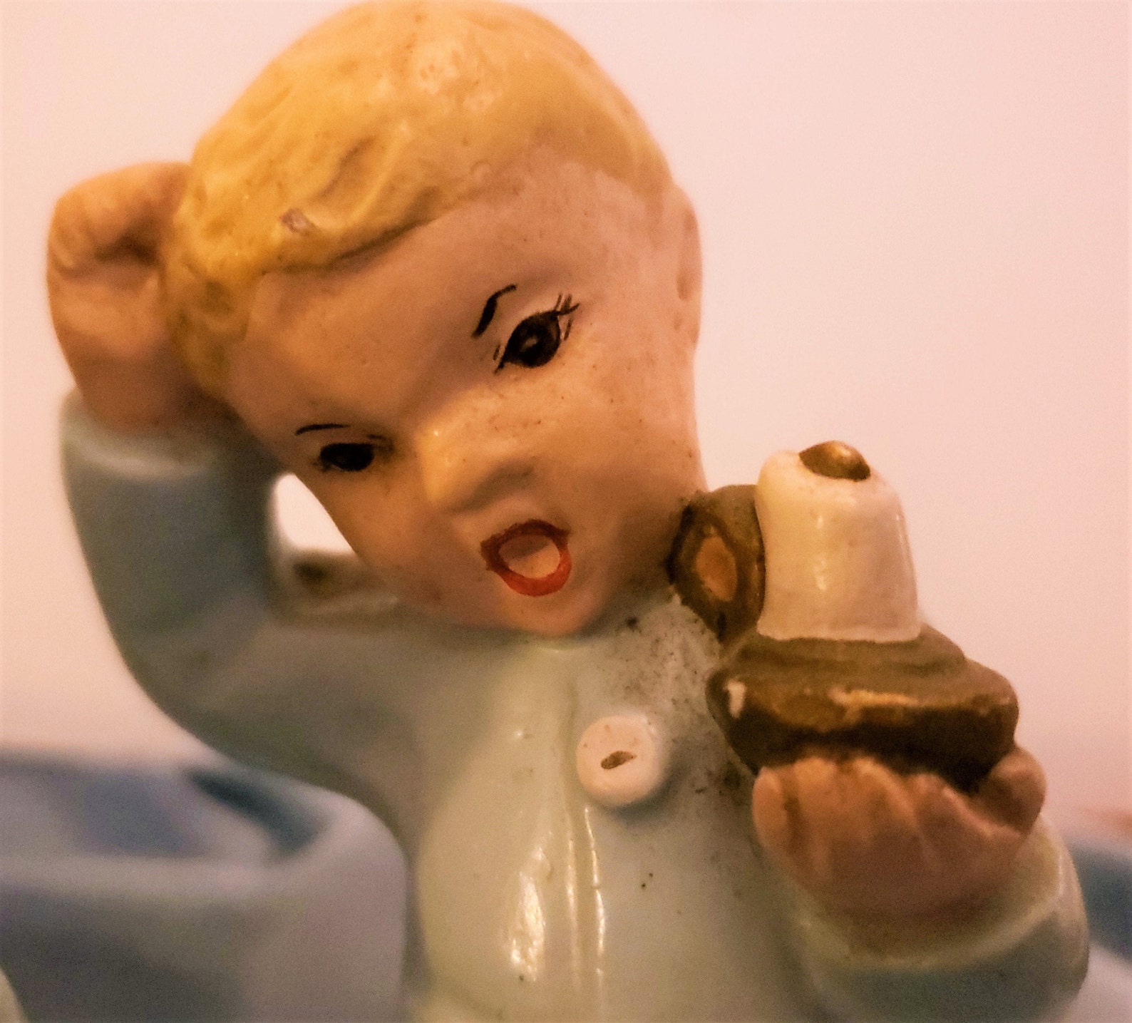 VINTAGE CHALKWARE CHILDREN Boy and Girl in Pjs, Pair Nursery Figurines