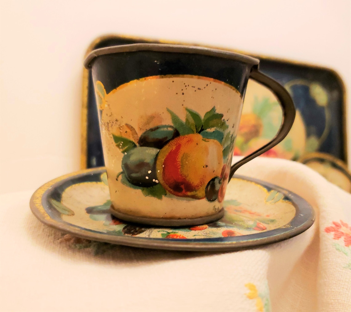 ANTIQUE CHILD TEA Set, Toy Tin 11 Piece Tea Set From Germany, 1920's