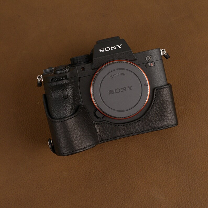 Sony A7S3 A7SIII A7Siii A7SM3Handmade Genuine Leather hand crafted stitch Camera Half cases insert bag Protector Tripod mount battery access