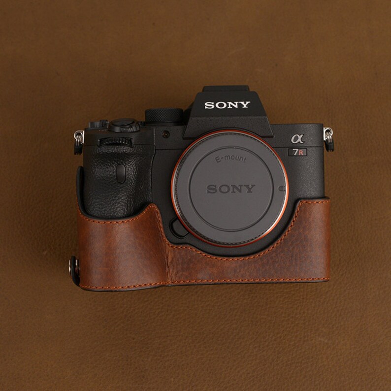 Sony A7S3 A7SIII A7Siii A7SM3Handmade Genuine Leather hand crafted stitch Camera Half cases insert bag Protector Tripod mount battery access