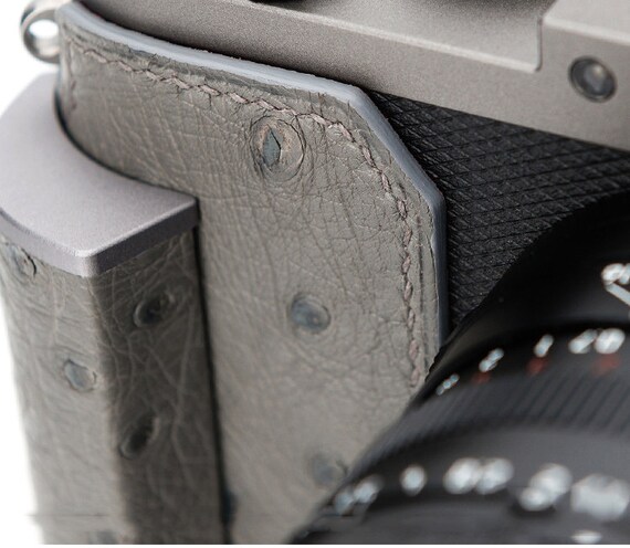 Pre Order Premium Edition Leica Q3 Ostrich skin Cowhide Handmade Cowhide handGrip leather Half Case Holster sleeve Camera bag