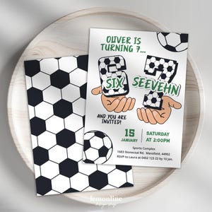 以下が含まれることがあります： 斑点のあるマット仕上げのセラミックマグカップ3個セット。マグカップはクリーム色、ライトグレー、ダークグレーの色合いです。各マグカップはシンプルでミニマリストなデザインで、コーヒーや紅茶に最適です。