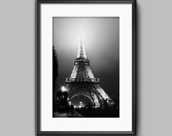 Eiffel Tower Black and White Photography Print – Paris Home Decor (Digital Download)