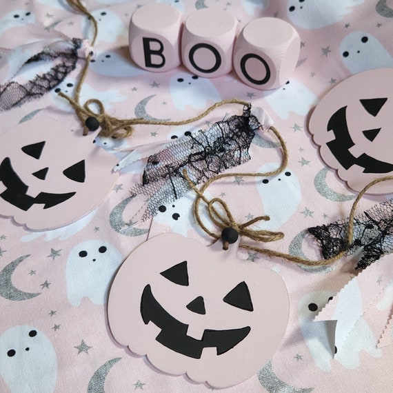 Pink Pumpkin Halloween Garland: Spooky Chic Decor