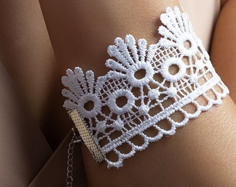 Lace bracelet, White Lace Choker, White lace bracelet, bridesmaids lace cuff bracelet, wedding jewelry, bridal accessories