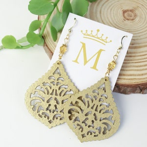 Wooden earrings, wood earrings, light earrings