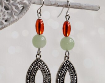 Green Earrings, earrings Everyday minimal earrings Bridesmaid earring Simple classic earrings Gift for her