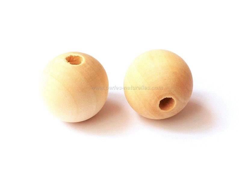 100 Wood Beads 25mm
