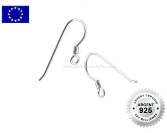 May include: Two silver earring hooks with a spring closure. The hooks are made of 925 sterling silver, as indicated by the label "Argent 925 Milliemes".
