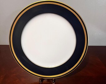 Hutschenreuther 1814 Germany Monarch Blue & Gold Rim Dinner Plate 10.5"