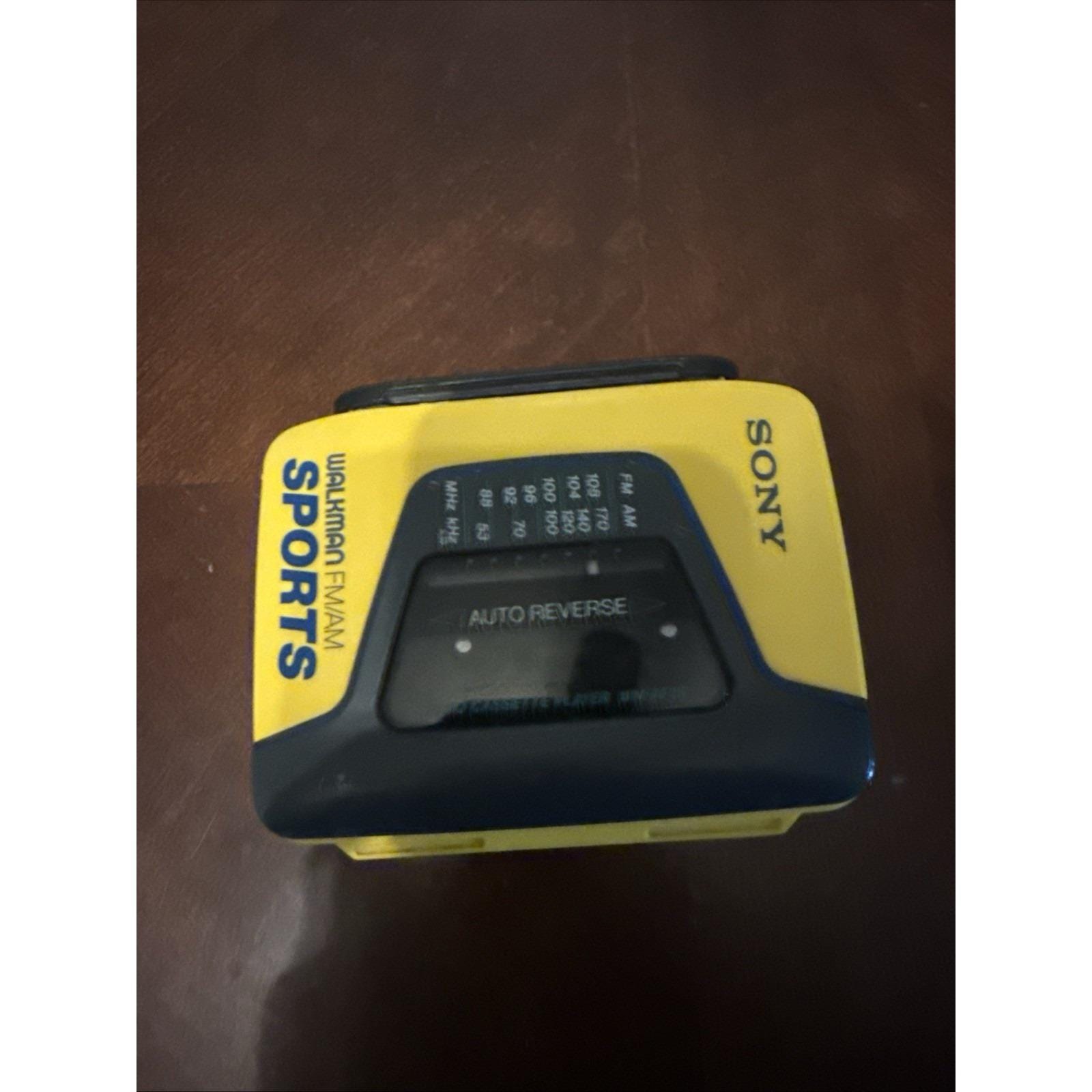Vtg Sony Walkman Sports WM-AF59 FM/AM Radio Cassette Player Auto