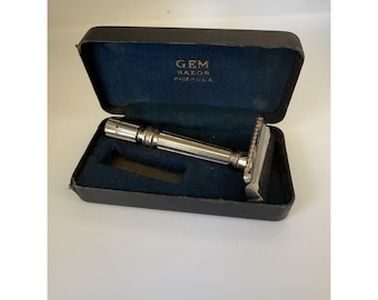Vintage GEM Micromatic Open Comb Safety Razor USA w Case Pat 1769280 Set