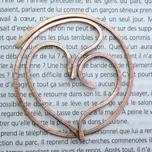 Handcrafted Heart Copper Wire Bookmark – A Unique and Timeless Gift for Bookworms, Valentines Day Gift, lifetime bookmark, gender neutral