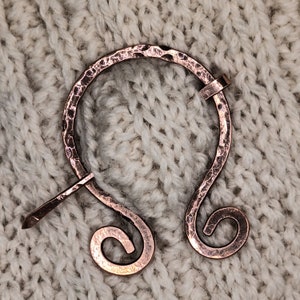 Copper Celtic Style Shawl/Scarf fastener - Celtic/Irish/Scottish Kilt / Penannular pin / brooch - add some Celtic charm to your outfits