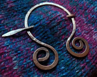 Antiqued Copper Celtic Style Shawl/Scarf fastener - Celtic/Irish/Scottish Kilt / Penannular pin / brooch