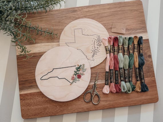 Embroidered State DIY Kit, DIY Embroidery Kit, Embroidery Gift, Housewarming Gift, Floral Embroidery, State Gift, State Art, Realtor Gift