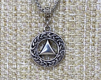 Collar de recuperación AA: colgante de estilo tribal, cadena de acero inoxidable