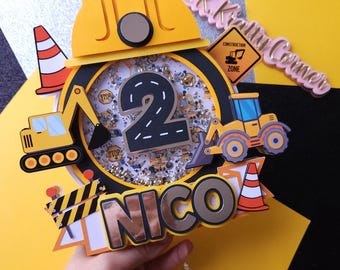 Candela Per Torta Compleanno A Forma Di Numero 6 Con Escavatore – Tema Costruzioni In Paraffina - 2