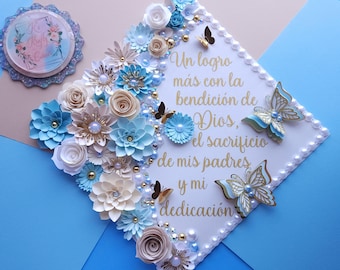 Un logro mas Graduation Cap Topper/ Flower graduation cap/ Glitter Graduation Cap/ Customizable/ cap topper with blings/ light blue and gold