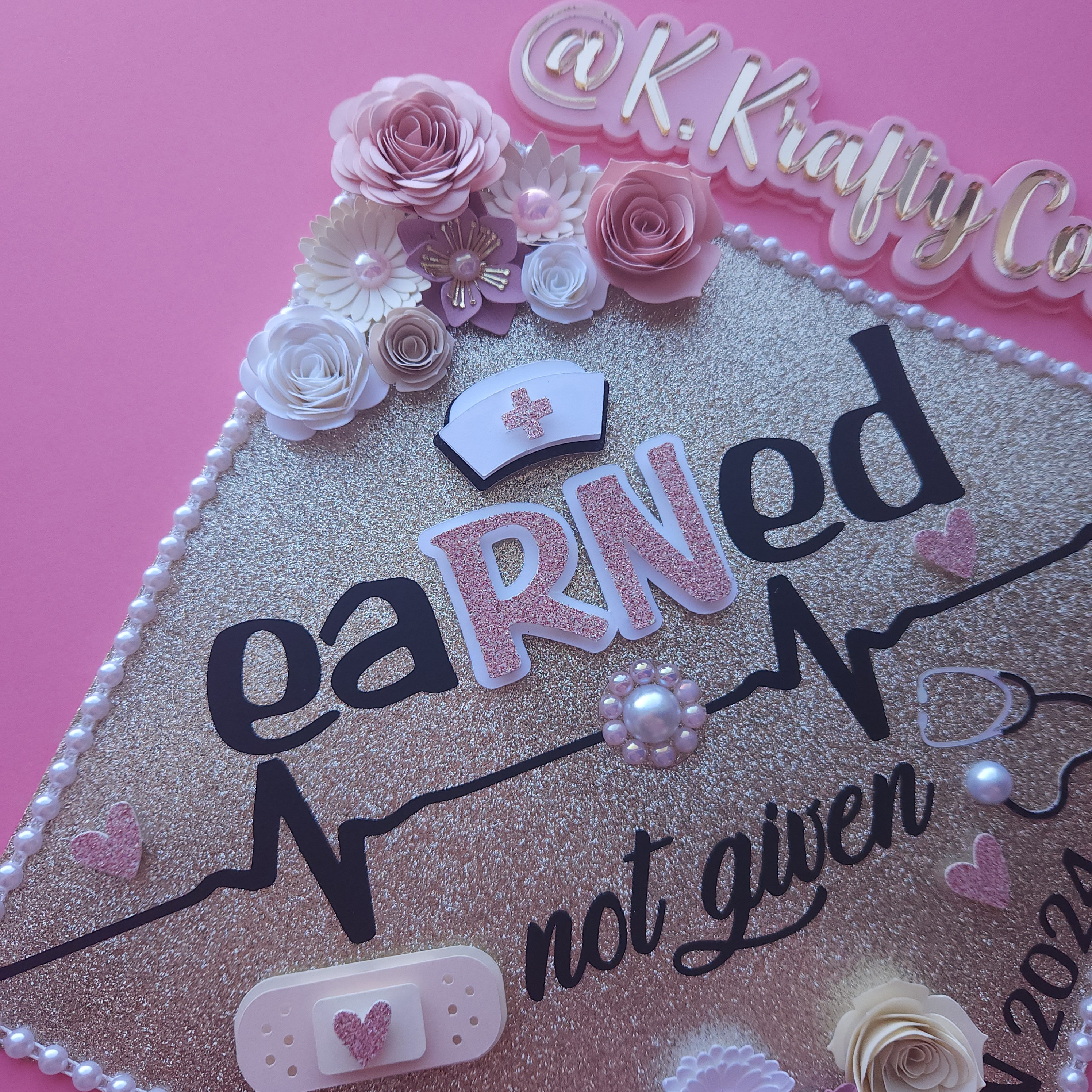 Nurse Graduation Cake Topper - Gold & Silver Glitter Nurse Cap Decor For 2025 Medical School Party