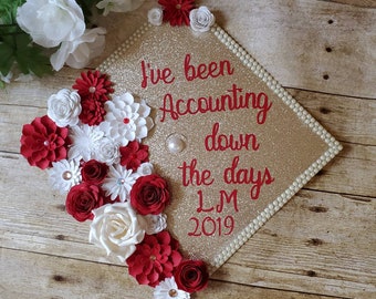 Graduation Cap Toppers/ Flower graduation cap/ Glitter Graduation Cap/ Customizable/ Graduation