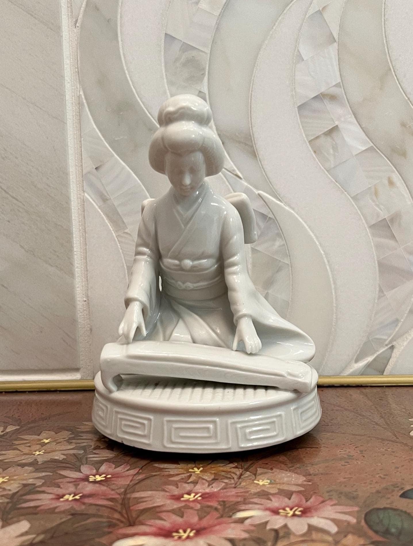 Geisha Music Box - Etsy