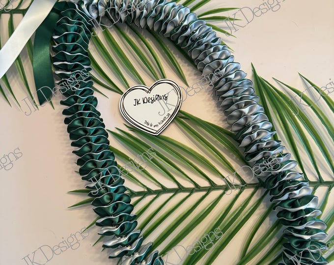 Forest Green and White Ribbon Lei