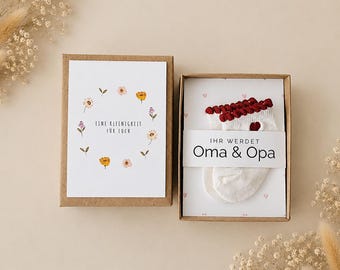 Schwangerschaftsankündigung, Babysocken mit Herz, Ihr werdet Oma & Opa, Babyankündigung, Schwangerschaft verkünden