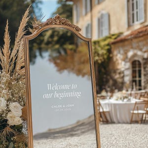 Mockup för spegelbröllopsskylt: Sittplatskarta och välkomstskylt (PSD)