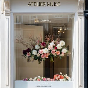 Florist Storefront Mockup, Facade Mockup, Boutique Front Mockup, Sign Mockup, Signage Mockup, Modern Shop Mockup, Shopfront Window PSD