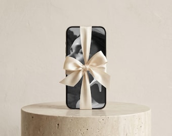 リボン表示 iPhone 画面モックアップ、ソーシャルメディア ブランディング モックアップ