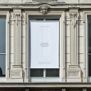 Realistisches hängendes Werbetafel Poster Schild Mockup, PSD Mockup, Werbetafel Anzeige, Poster Schild Vitrine, Werbedesign, Lifestyle Mockup