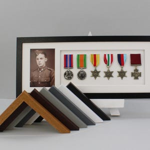 Military and Service Medal display Frame for Six Medals and a 6x4&quot; Photograph. 20x50cm. Service Medals | War Medals | WW1 | WW2